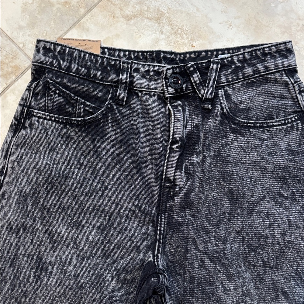 Volcom Billow Tapered Jeans Black acid wash nwt - Picture 8 of 12